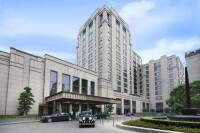 Salon denis at peninsula hotel, shanghai tel.021 33763317